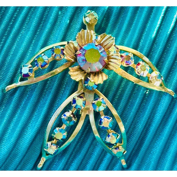 Vintage Gold Tone Rainbow Aurora Borealis Crystal Rhinestone Floral Brooch Pink - Picture 2 of 11